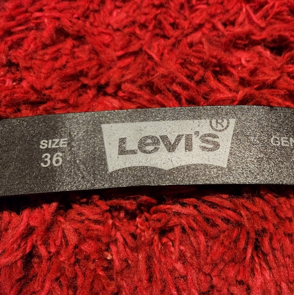 Levi's Leather Belt, 36 inches - Picture 2 of 3